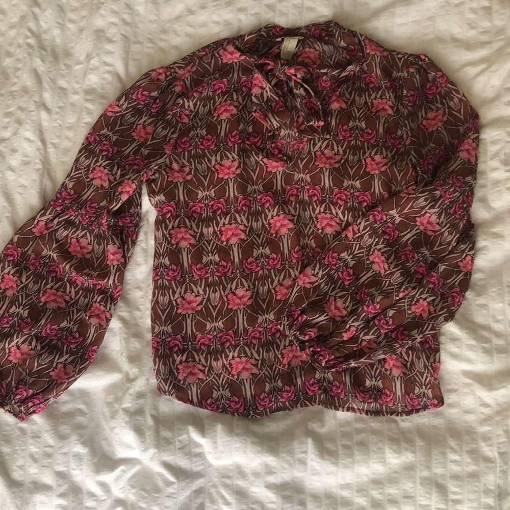 FLORAL SHEER NECK BOW BLOUSE